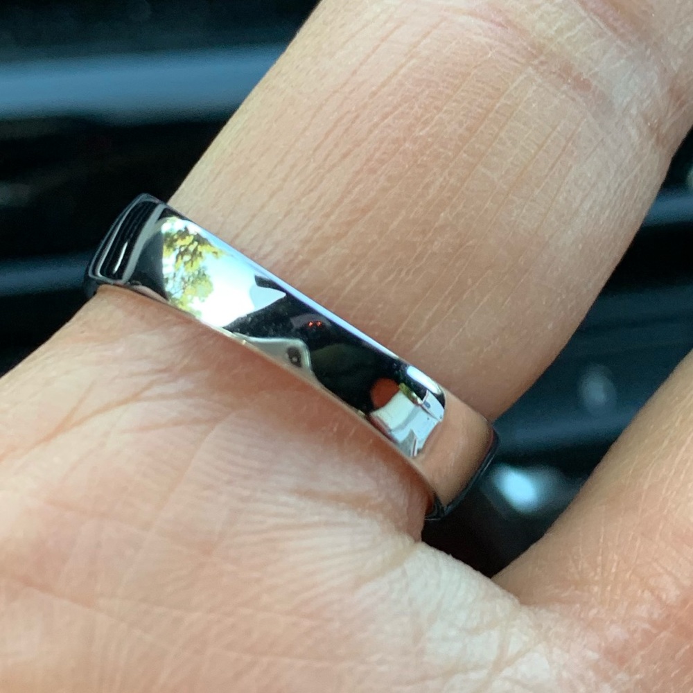 14k gold plated Men's Wedding Band - Picture 6 of 8